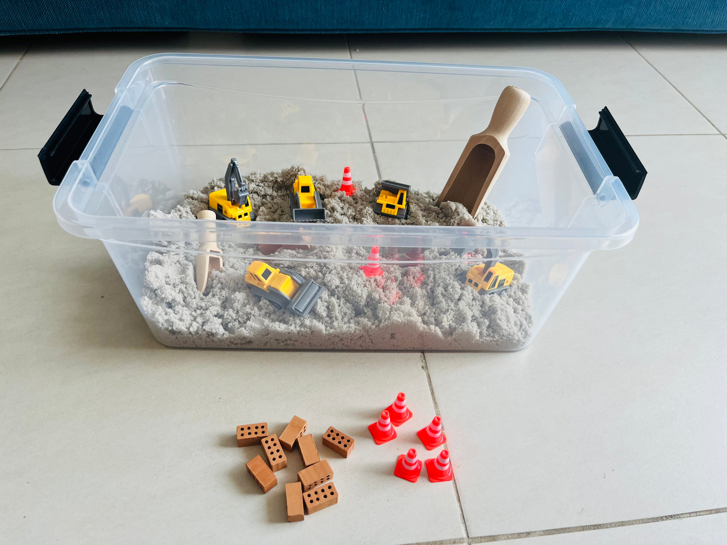 Construction Sensory kit